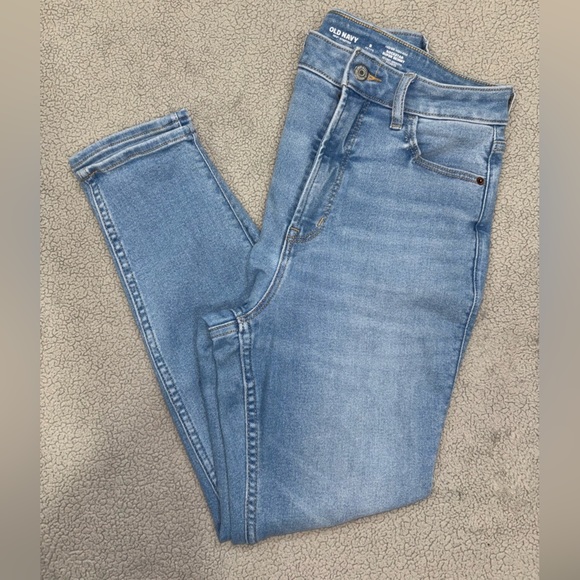 NWOT Old Navy Skinny Jeans ⭐️ - Picture 1 of 7